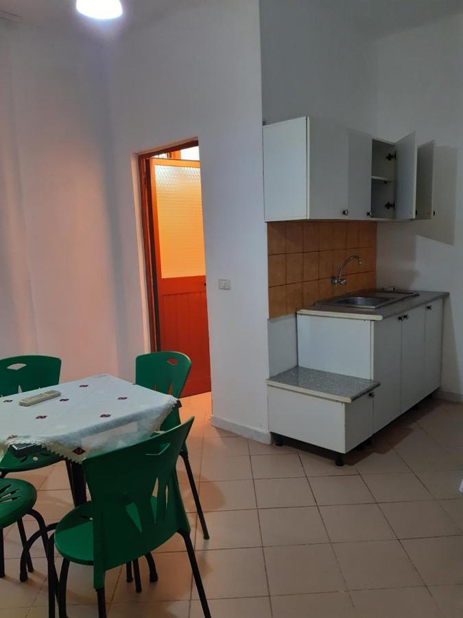 H&A Guest House โกเลม ภายนอก รูปภาพ