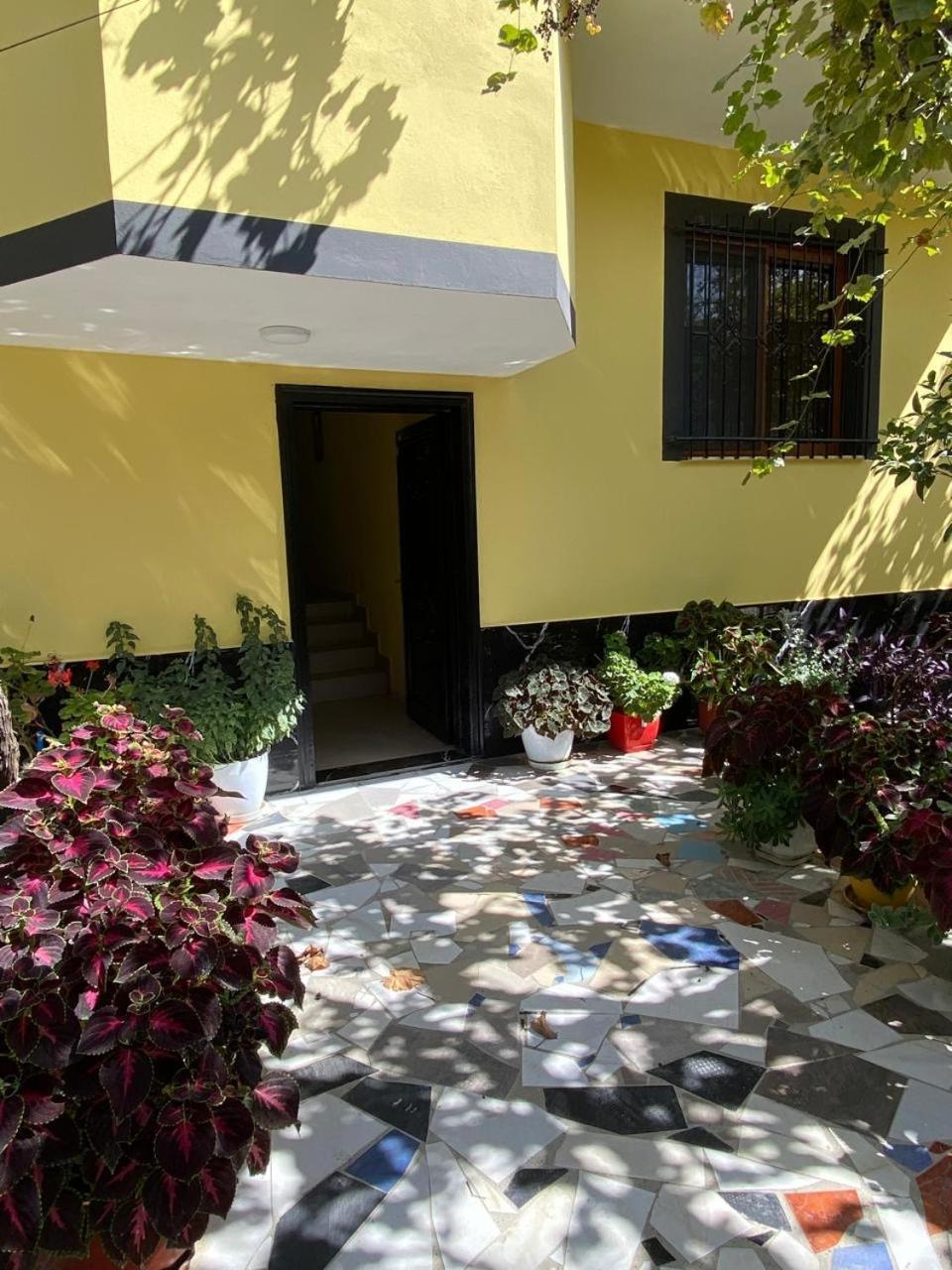 H&A Guest House โกเลม ภายนอก รูปภาพ
